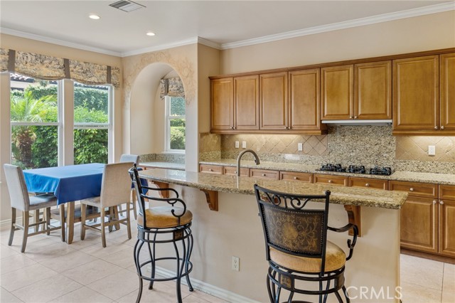 1180 Cleveland Way, Corona CA: https://media.crmls.org/medias/8d07617f-0267-4320-86d8-0a97c9fbb71e.jpg