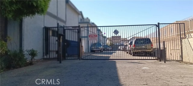14520 Plummer Street, Panorama City CA: https://media.crmls.org/medias/8d0764f4-23ae-488e-88d6-b6bf1cc34612.jpg