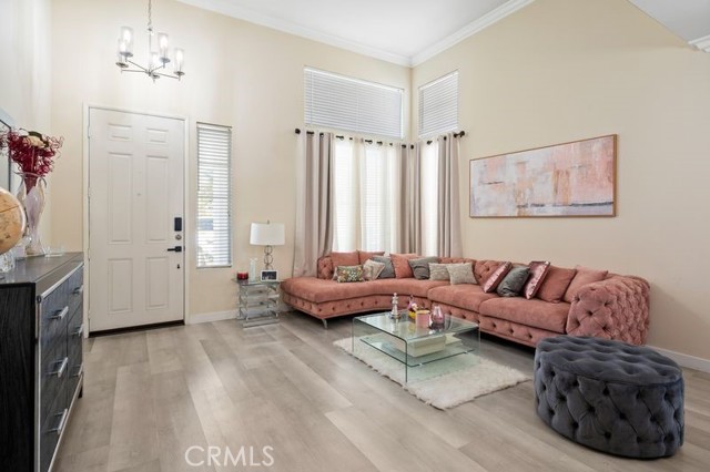 Detail Gallery Image 6 of 37 For 6223 Gretchen Ct, Fontana,  CA 92336 - 5 Beds | 3 Baths