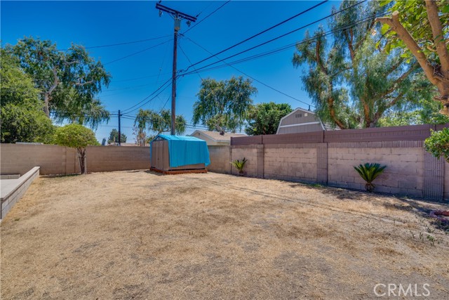 2304 W Flower Avenue, Fullerton CA: https://media.crmls.org/medias/8d079727-8d59-47a3-b807-f239266f752d.jpg