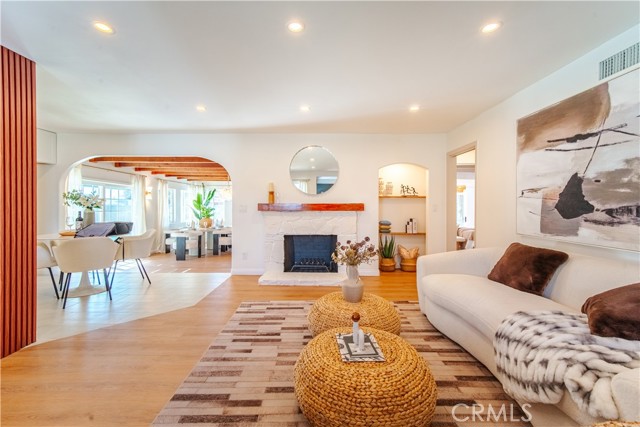 630 Shady Ln, Placentia CA: https://media.crmls.org/medias/8d07d93f-7a4a-45a1-9c0a-784601330a82.jpg