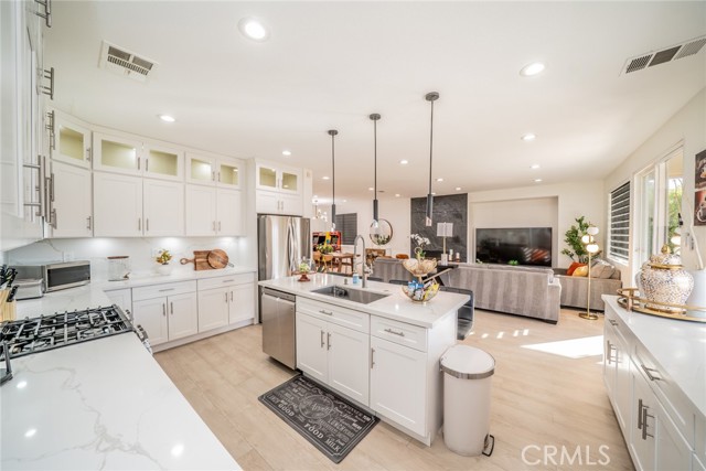 Detail Gallery Image 12 of 49 For 43955 Campo, Indio,  CA 92203 - 6 Beds | 2/1 Baths