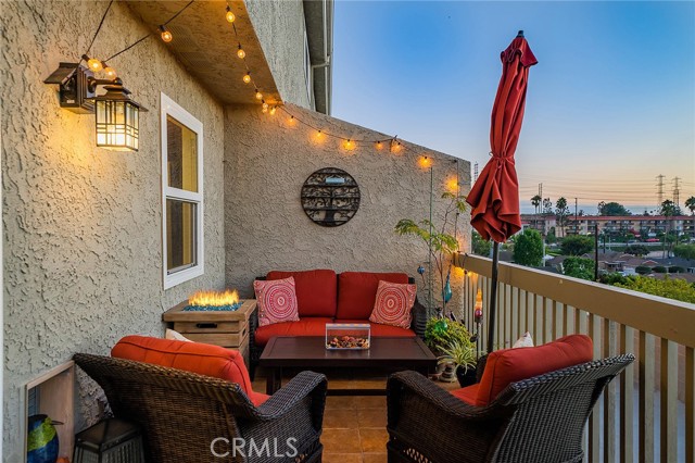 609 Meyer Lane, Redondo Beach, California 90278, 2 Bedrooms Bedrooms, ,1 BathroomBathrooms,Residential,Sold,Meyer,SB21203069