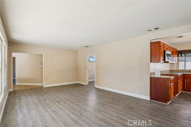 1829 E Jackson Street, Long Beach CA: https://media.crmls.org/medias/8d09aeec-0efd-4b50-9811-49aba7e490f1.jpg