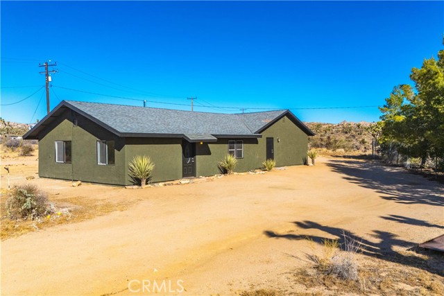 Detail Gallery Image 3 of 56 For 52430 Geronimo Trl, Pioneertown,  CA 92268 - 2 Beds | 1 Baths