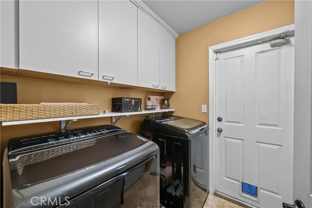 28456 Calex Drive, Valencia CA: https://media.crmls.org/medias/8d0a0bd4-4fb7-4af9-9d4c-63b5d7f5e9df.jpg