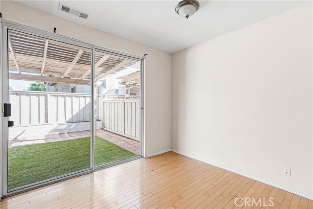 2240 Lago Ventana, Chula Vista CA: https://media.crmls.org/medias/8d0a6212-e92b-454e-a2d4-2b0b3a3ebca6.jpg