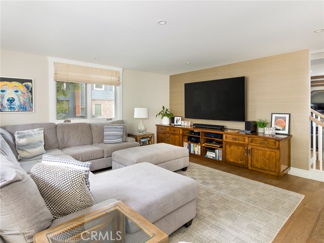 801 18th Street, Manhattan Beach, California 90266, 4 Bedrooms Bedrooms, ,4 BathroomsBathrooms,Residential,Sold,18th,SB24108757