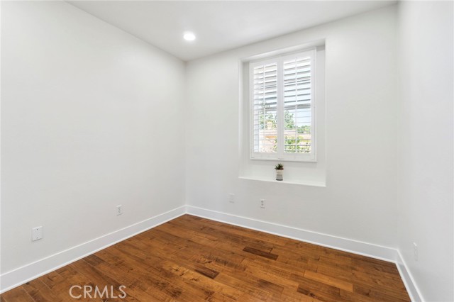 410 Timberwood, Irvine CA: https://media.crmls.org/medias/8d0adcdf-38f1-4a39-96b6-9bcc9001b35b.jpg