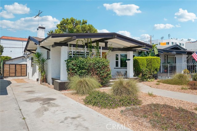 Detail Gallery Image 9 of 37 For 4265 S Hobart Bld, Los Angeles,  CA 90062 - 3 Beds | 2 Baths