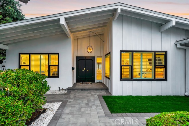 Detail Gallery Image 4 of 75 For 16127 Hartsook St, Encino,  CA 91436 - 4 Beds | 2/1 Baths