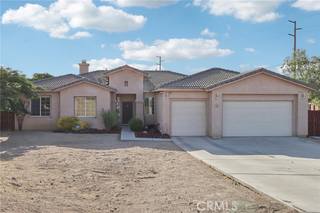 Detail Gallery Image 3 of 60 For 7625 San Remo Trl, Yucca Valley,  CA 92284 - 4 Beds | 3 Baths