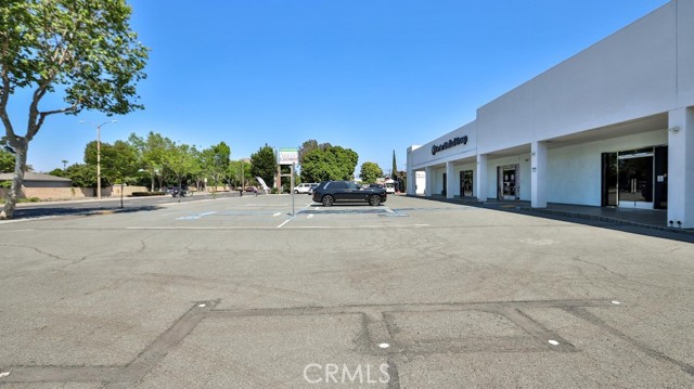 Image 8 of 16 For 12372 Garden Grove Boulevard