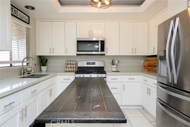 Detail Gallery Image 12 of 33 For 9835 Sycamore Ave, Fontana,  CA 92335 - 3 Beds | 2 Baths