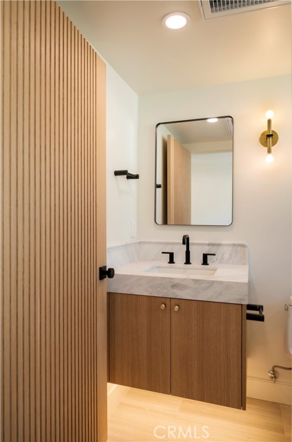 Detail Gallery Image 11 of 13 For 6212 Acadia Ave #B,  Agoura Hills,  CA 91301 - 1 Beds | 1 Baths