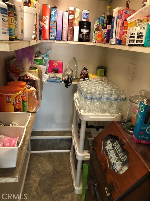 Detail Gallery Image 12 of 27 For 307 S Smith, Corona,  CA 92882 - 2 Beds | 2 Baths