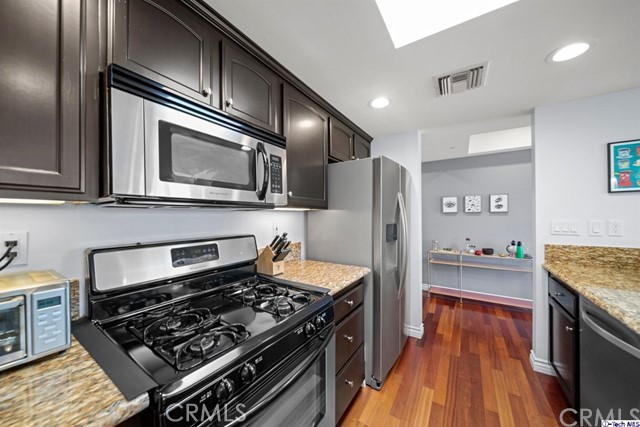 2 Bed Home for Sale in Valley Village, California