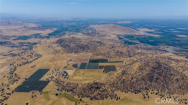 19400 398, Woodlake CA: https://media.crmls.org/medias/8d13f07f-def2-4fe0-b484-f7cc69a76e5c.jpg