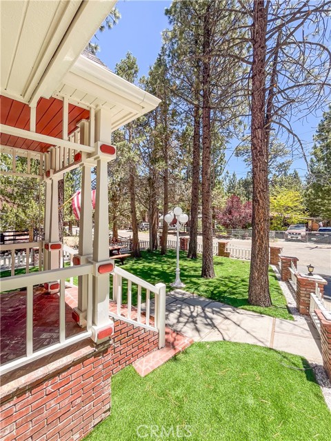 1125 Hemlock Lane, Big Bear City CA: https://media.crmls.org/medias/8d145cc8-8401-4a3c-b9b9-6806694784d8.jpg