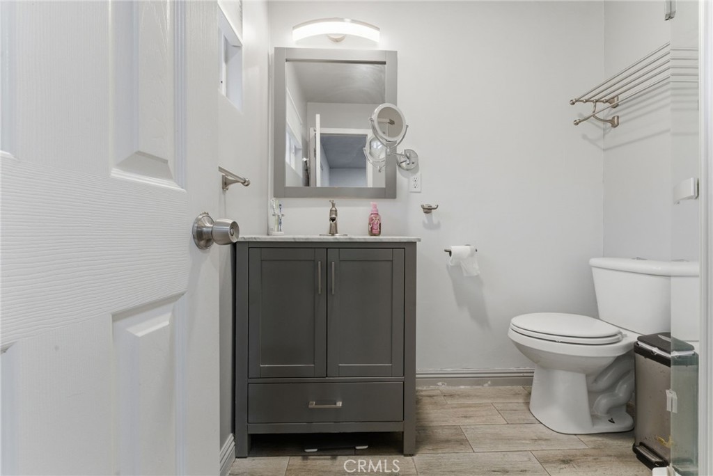 https://media.crmls.org/medias/8d151ba2-9a3b-48ab-bc30-67417cf6da6f.jpg?preset=X-Large