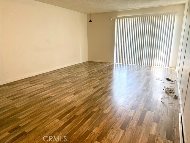 5460 White Oak Avenue, Encino CA: https://media.crmls.org/medias/8d15adeb-50ba-4b14-9575-8c44b3f06222.jpg
