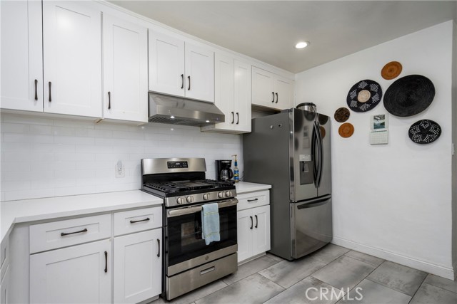 Detail Gallery Image 11 of 24 For 665 Cypress Ave, Los Angeles,  CA 90065 - 3 Beds | 2 Baths