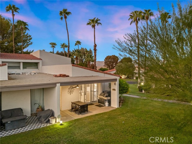 2521 N Whitewater Club Dr, Residence D, Palm Springs, CA 92262