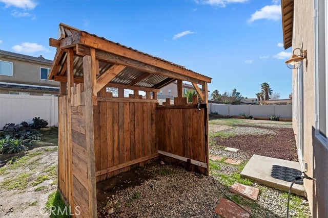 13223 Concord Drive, Victorville CA: https://media.crmls.org/medias/8d18bd4c-b2af-46a6-8992-8b5611ac5651.jpg