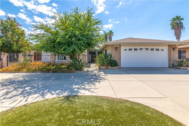 Detail Gallery Image 1 of 36 For 42047 Acacia Ave, Hemet,  CA 92544 - 3 Beds | 2 Baths