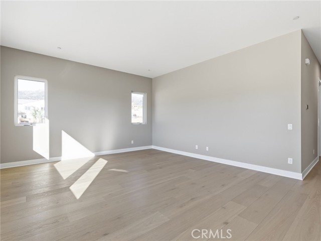 Detail Gallery Image 20 of 41 For 11913 Red Hawk Ln, Porter Ranch,  CA 91326 - 5 Beds | 5/1 Baths