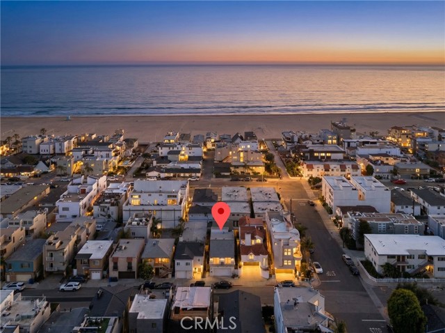 Detail Gallery Image 5 of 31 For 334 Palm Dr, Hermosa Beach,  CA 90254 - 3 Beds | 3 Baths