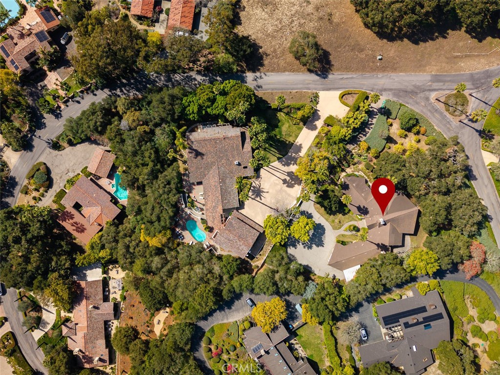 https://media.crmls.org/medias/8d19ea0b-0210-45d8-814c-11e179754d5f.jpg?preset=X-Large