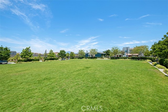 113 Spur St, Rancho Mission Viejo CA: https://media.crmls.org/medias/8d1a0c08-2a22-4a47-87cf-1325ee78a641.jpg