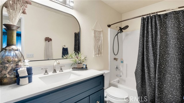 Detail Gallery Image 23 of 36 For 1650 Elmbridge Ln, Hemet,  CA 92545 - 6 Beds | 2/1 Baths