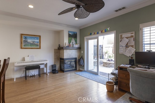 Detail Gallery Image 6 of 24 For 524 12th St, Huntington Beach,  CA 92648 - 3 Beds | 2/1 Baths