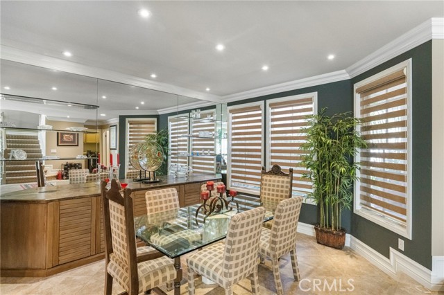 Detail Gallery Image 8 of 50 For 6216 Greenbrier Dr, Huntington Beach,  CA 92648 - 3 Beds | 2/1 Baths