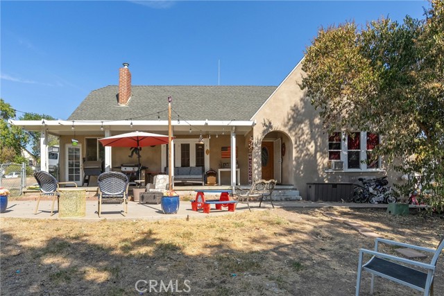 1225 Floral Avenue, Oroville CA: https://media.crmls.org/medias/8d1b877f-4603-4cf1-afd5-a3cc975fbc32.jpg