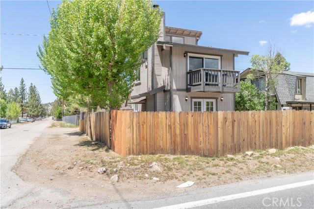 2100 1st Lane, Big Bear City CA: https://media.crmls.org/medias/8d1c9256-e82f-459c-9aa4-77e07502962c.jpg