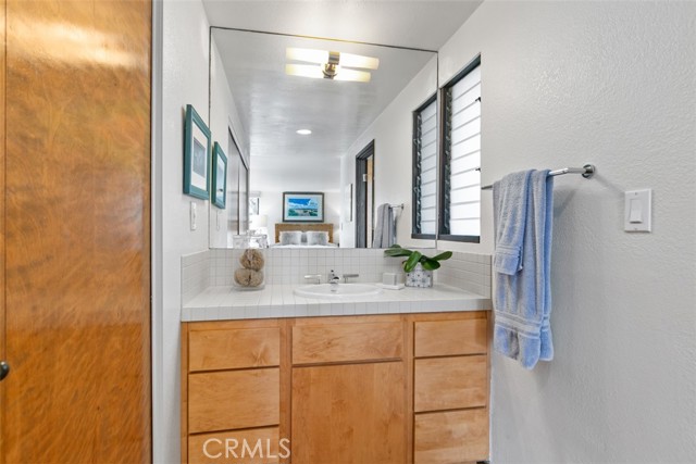 Detail Gallery Image 16 of 28 For 24663 Santa Clara Ave #4,  Dana Point,  CA 92629 - 2 Beds | 1/1 Baths