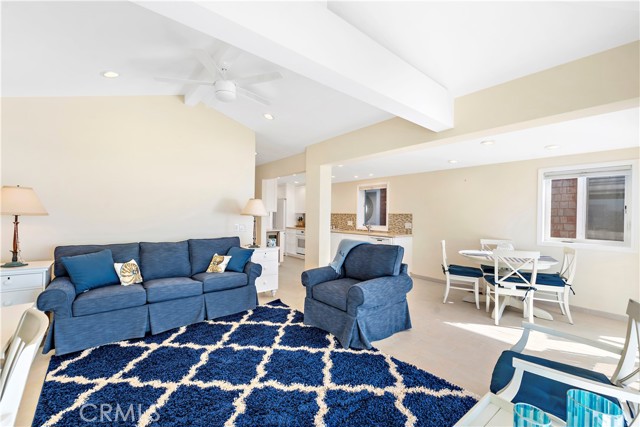 Detail Gallery Image 6 of 31 For 1051 Gaviota Dr, Laguna Beach,  CA 92651 - 2 Beds | 2 Baths