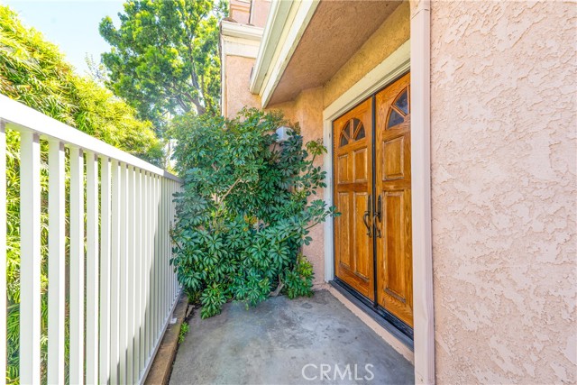12162 Napoli Drive, Cerritos CA: https://media.crmls.org/medias/8d1de617-530e-4864-a72a-e7cc0f316195.jpg