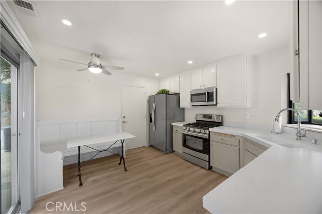 Detail Gallery Image 12 of 46 For 11324 Reid Ct, Riverside,  CA 92505 - 3 Beds | 2 Baths