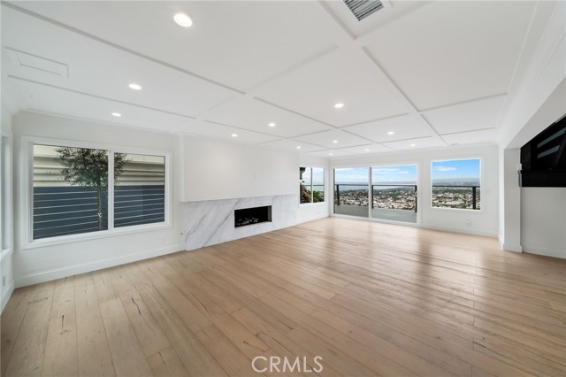 Detail Gallery Image 10 of 70 For 303 E Avenida Cordoba, San Clemente,  CA 92672 - 6 Beds | 4/1 Baths