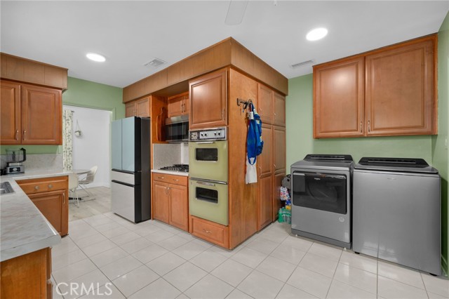 Detail Gallery Image 9 of 32 For 1421 Valencia, San Bernardino,  CA 92404 - 3 Beds | 2 Baths