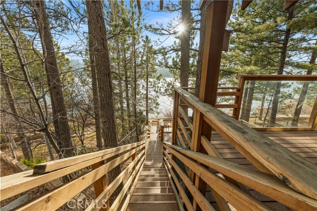 Detail Gallery Image 28 of 37 For 39521 Lake Dr, Big Bear Lake,  CA 92315 - 4 Beds | 2 Baths