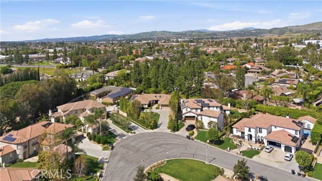 Detail Gallery Image 3 of 71 For 4469 La Serena, Yorba Linda,  CA 92886 - 4 Beds | 3/1 Baths