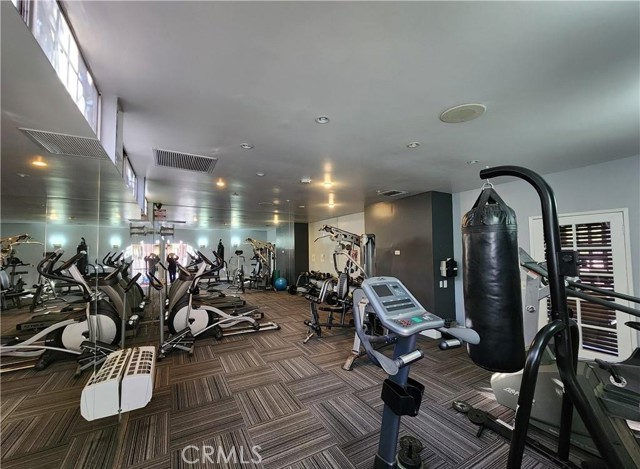 Detail Gallery Image 18 of 25 For 18350 Hatteras St #163,  Tarzana,  CA 91356 - 2 Beds | 1 Baths
