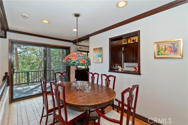 Detail Gallery Image 12 of 56 For 701 Zurich Dr, Lake Arrowhead,  CA 92352 - 3 Beds | 3 Baths
