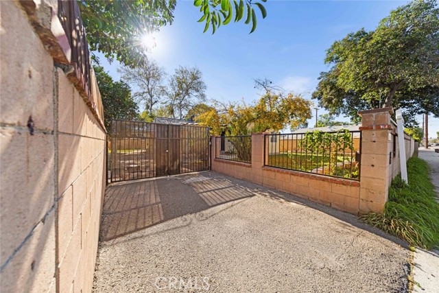 Detail Gallery Image 48 of 52 For 19148 Saticoy St, Reseda,  CA 91335 - 3 Beds | 2 Baths