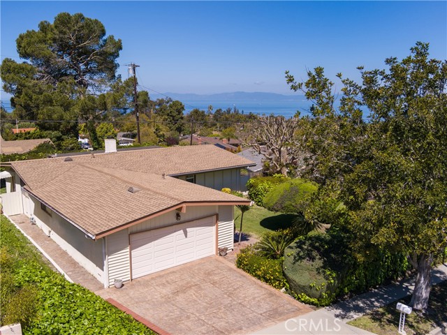 26915 Grayslake Road, Rancho Palos Verdes, California 90275, 4 Bedrooms Bedrooms, ,Residential,For Sale,Grayslake,PV24069416